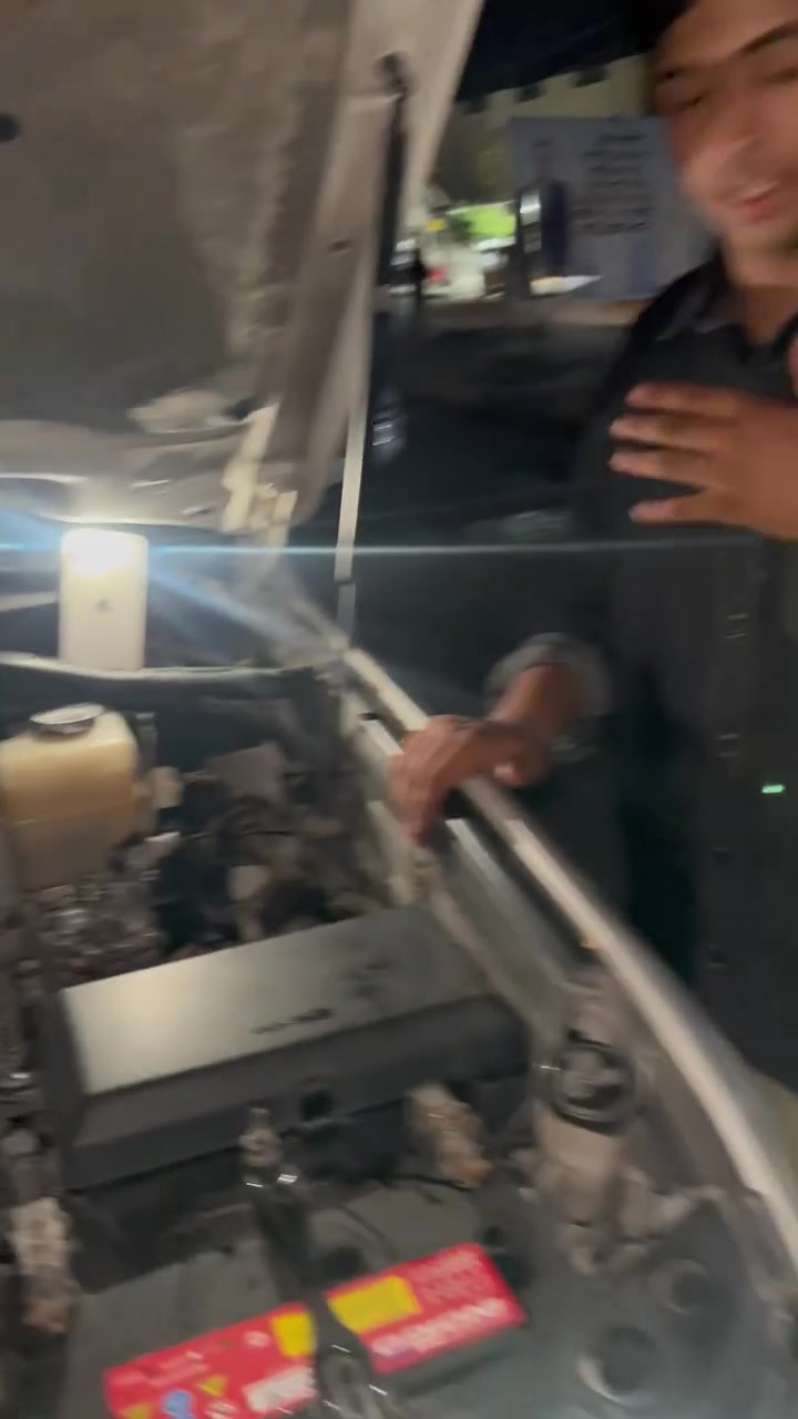صيانه 🙅بريك لاند كروز لكزز و برادو بكل🚘 الأنواع االعنوان : بغداد / باب لشرجي للإستفسار الاتصال🌿 ***********اكو 😎خدمه توصيل لكل🌱 المحاميد
