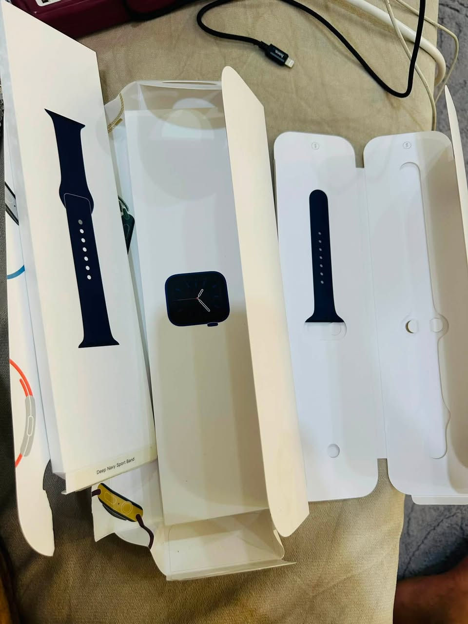 للبيع Apple Watch Series 6 40mm 🔥

المواصفات:
- النسخة: شركة ابل لاصلي لاصلي
- اللون: ازرق كحلي Aluminum
- الحالة: نظيفة 10/10
- صحة البطارية: 97% 
- الملحقات: الكرتون + الشاحن الاصلي
الاستفسار اتصل اوتدلل
السعر250الف
***********
