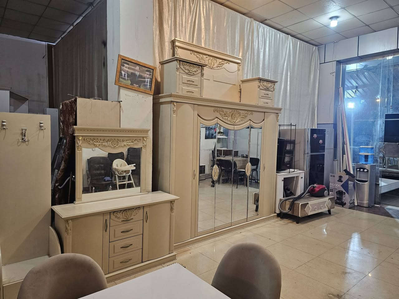 غرفت نوم مصري للبيع 6قطع نضافه 95بلميه *********** واتساب
