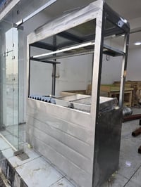 فا ترينة مع ساحبة للبيع الاتصال على ٠٧٧١٤٧٥٤٠٤٦ بغداد زعفرانية