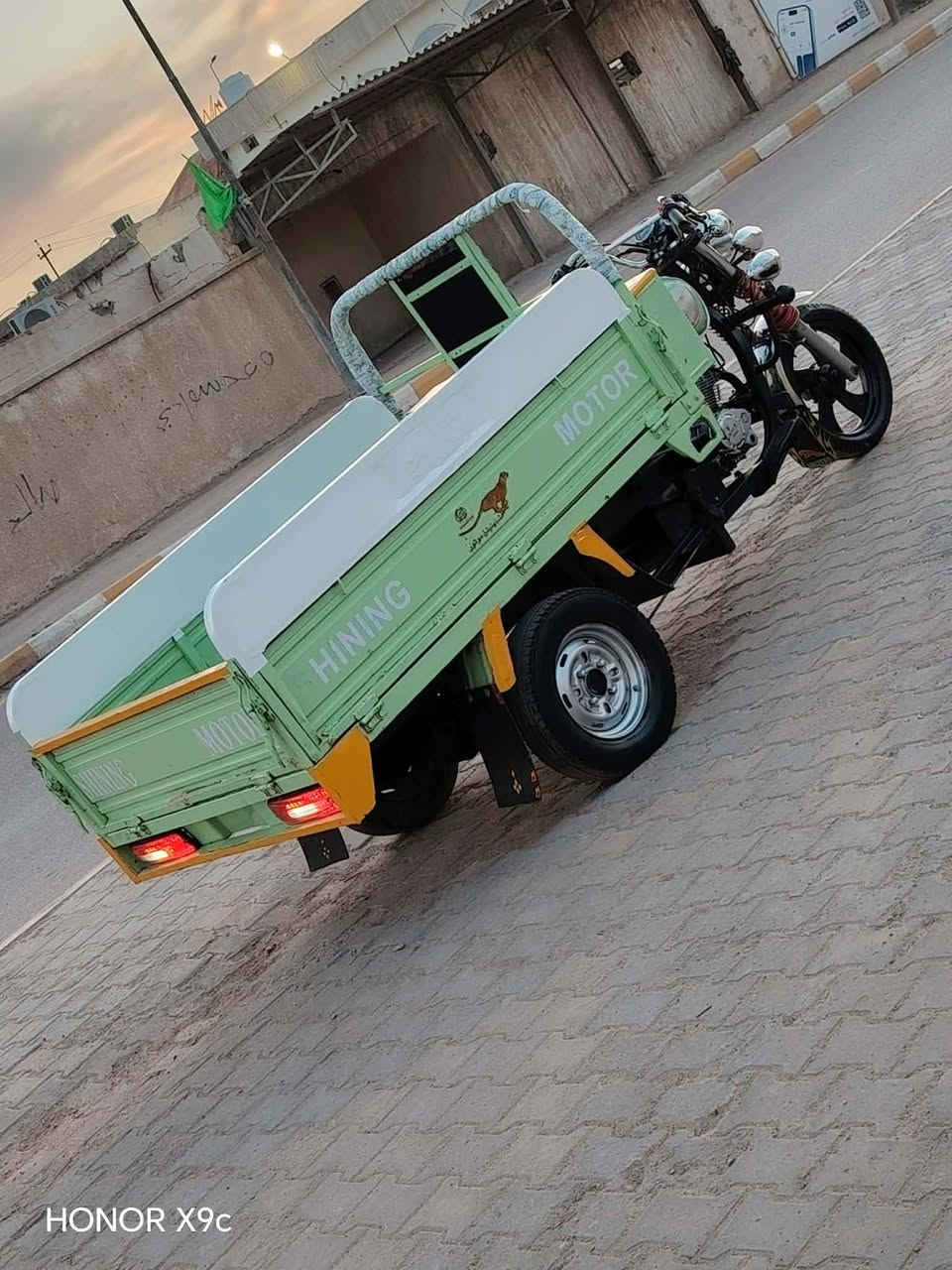 سلام عليكم ستوته جمره باب اول أوراق اصولي اكاتبك وي الوكيل مديل 2019 وبيهه محرك 2024 بيهه تخم تاير جوبلس كهربائيات كلهه جدد وشغاله دبلات شغاله نكره سلف ستوته مصبوغه حراري اثار جرد وصابغهه جماليه وشوفت عينك نضافتهه والواقع احلا بعد من الصوره مكانهه بديوانيه خاص ماجاوب تصل وبيك خير وتدلل مكلف بنشر هاذ رقم ***********
