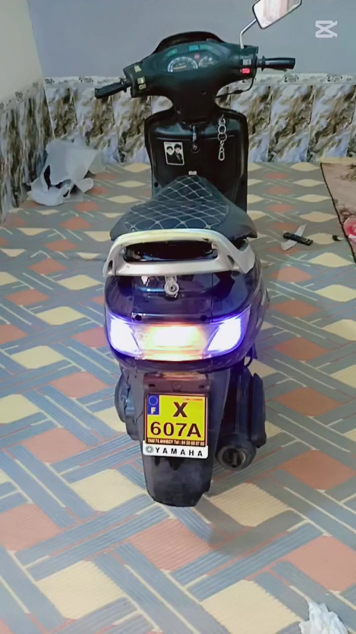 السلام عليكم دراجه جديده كلش سلف كهربائيات دراجه مال حاويه ستوى نازله شلعه معدل كلش  دراجه فحل بلادي السعر 550العنوان النجف  ***********
