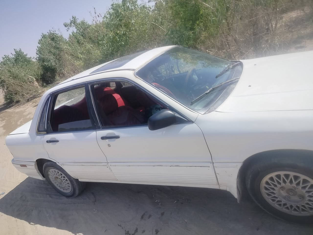 ميسبوشي كلنت 91 نضيفه كير اوتوماتيك محرك جديد بدون خياس رقم صلاح الدين دولي.صاحبها الشرعي بل ديوم  سنتر لوك ريموت    السعر 35بيها مجال بصيط مراوس يرهم. ب ادوات مكاني تكريت الديوم  رقم ***********

