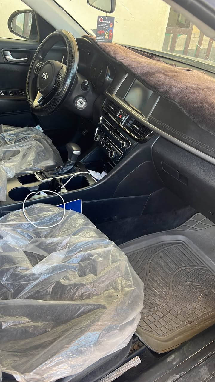 كيا اوبتيما 2018 وارد امريكي مابيهه اي نقص رقم بغداد 
للاستفسار
*********** بغداد, العراق
