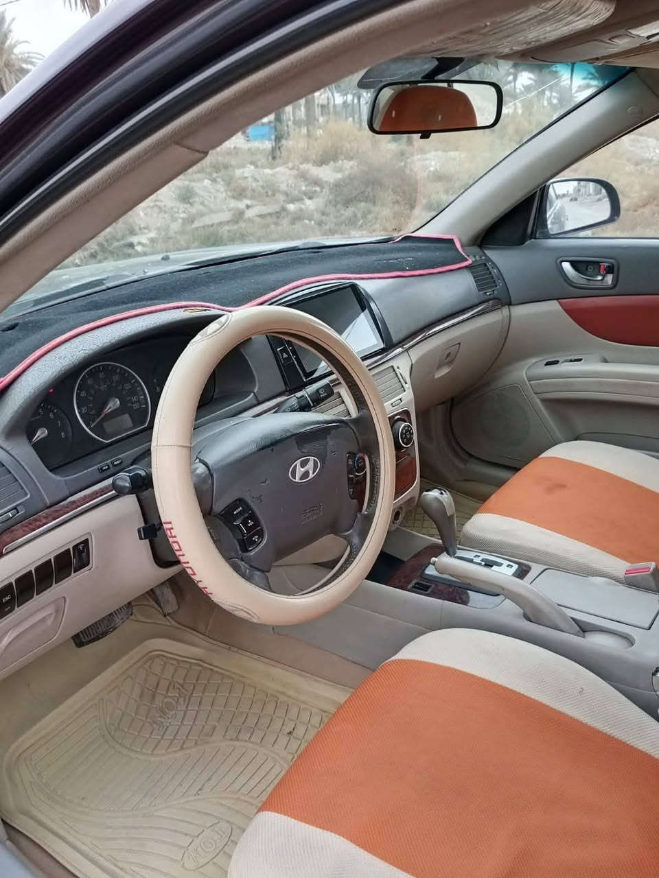 السلام عليكم 
سوناتا للبيع موديل ٢٠٠٦ بيه مكانات صبغ ابيع صبغ حزام مكينه ٤سلندر تبريد ثلج رقم بابل مشروع وطني هزة جديده السعر ٨٧ وبيه مجال مكان السياره بابل الكفل رقم الهاتف ***********

