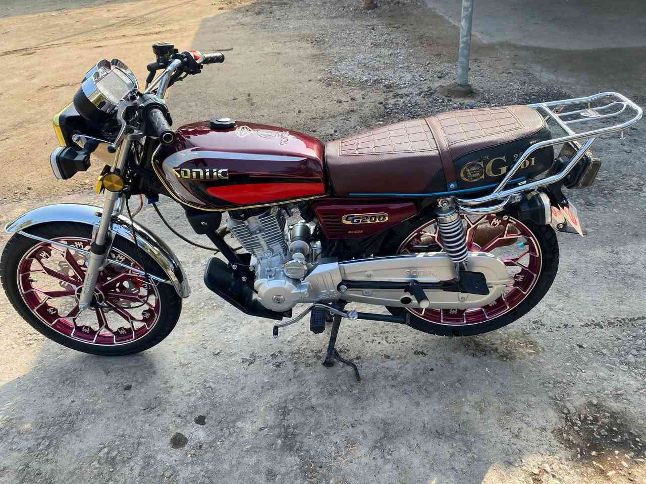 السلام عليكم، سيفان 2024 للبيع محرك ٢٠٠ الدراجه جديده مال جناي ماشيه 5400Km دشبول الكتروني متغيير وبلوتوث مكفوله كفاله عامه محرك جديد ما مفتوح ولا ملعوب بي اوراق استنساخ السعر ٨٥٠ وبيها مجال المكان بابل قرب شركة الرنا ***********
