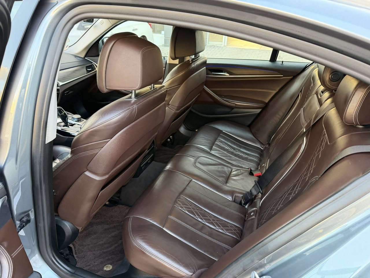 2018 Bmw 530i.   محدث2023 
Km:98000
*********** لتواصل
العنوان: السليمانية كوردستان موتورز شركة برزاي دابان
