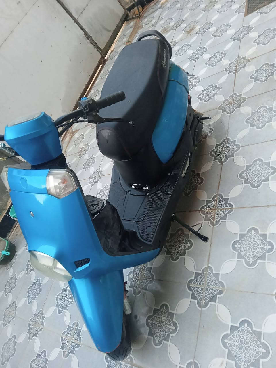 السلام عليكم بوليسي للبيع مكان ناصريه الغراف ***********
