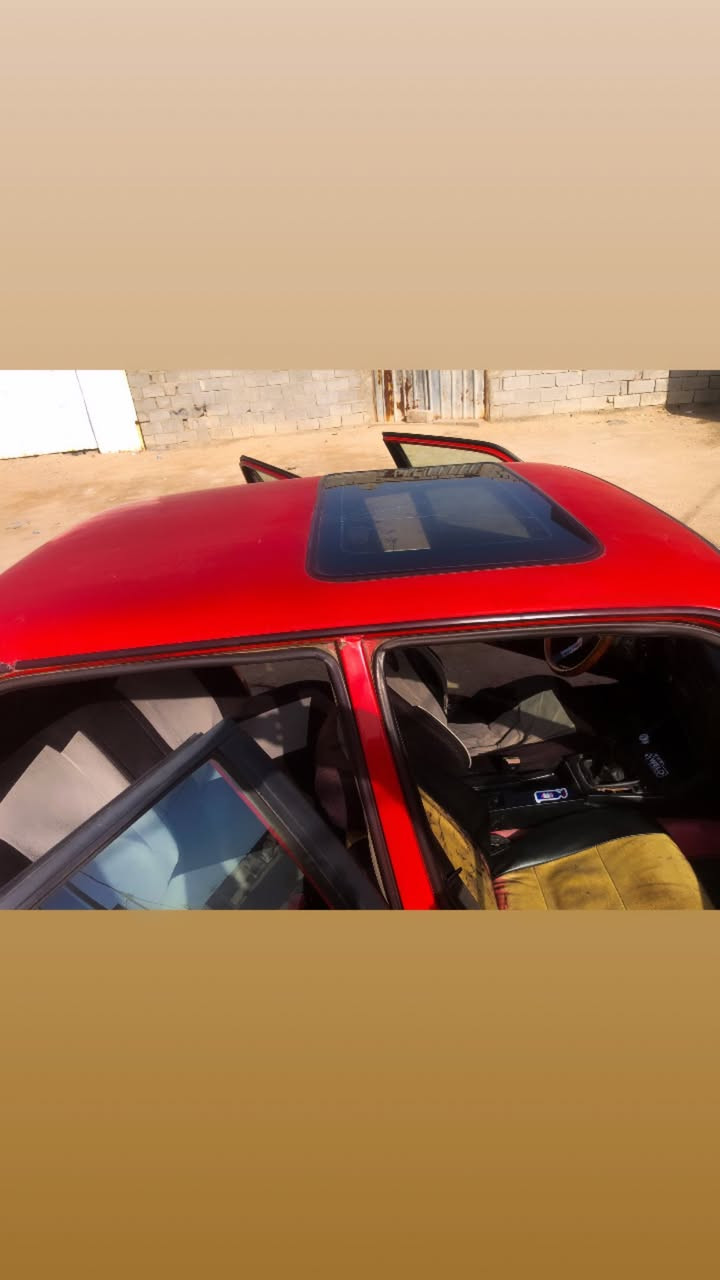 بي أم زعره ترهم مراوس
السنوية جديدة صارلها 17يوم بـأسم صديقي مصفره مامطلوبة الكهربائات كلها شغاله ماعدا العينه فقط الرون يشكل يصعد وينزل گيج الحماوه شغال
گيج البنزين شغال 
تخم سماعات السيارة بلاد حمرة مصبوغة جماليه صبغتها كلش حلوه المكينة والگير عالفحص  تخم تاير ويل كب رياضي لايت زنون هورن طاط يشگ الگاع مكانها بصرة
السعر 37 بيها مجال للطيبين فقط


**إذا كنت صاحب هذا الإعلان وتريد حذفه لأي سبب، رجاءا أرسل رسالة إلى الدعم الفني**