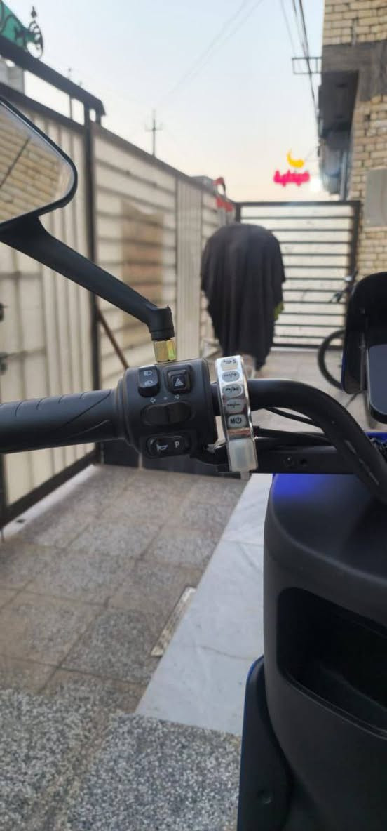 سلام عليكم
دراجة ماتركس ام عيون مديل 2025
نضافتها واضحة ب الصور و الدراجة كاملة بدون اي نقص 
✅ شاشة ديجيتال/ سرعة و اعطال 
✅ عدد البطاريات 6 مسطرة الحجم الكبيرة 
✅ زمن الشحن من 6 إلى 8 ساعات
✅ مسافة الشحنة الواحدة ما يقارب 55 كيلومتر 
✅3 سرعات
✅ حجم الملف 1800 واط 
✅ نظام البارك (p) 
✅ نظام الرجوع للخلف (R) 
✅ أشارة يمن و يسار+ دبل شارة 
✅ نظام انذار سرقة 
✅ لايت زنون عالي ناصي 
✅ سويج+ بصمة + تشغيل عن بعد 
✅ قفل ستيرن 
✅ صندوق تخزين كبير 
✅ شاحنة الدراجة الاصلية 
للبيع  السعر 625 وبيها مجال مكاني بغداد الكماليه 
الرقم / *********** 
متواجد خاص + واتس 
تحياتي 🩵
