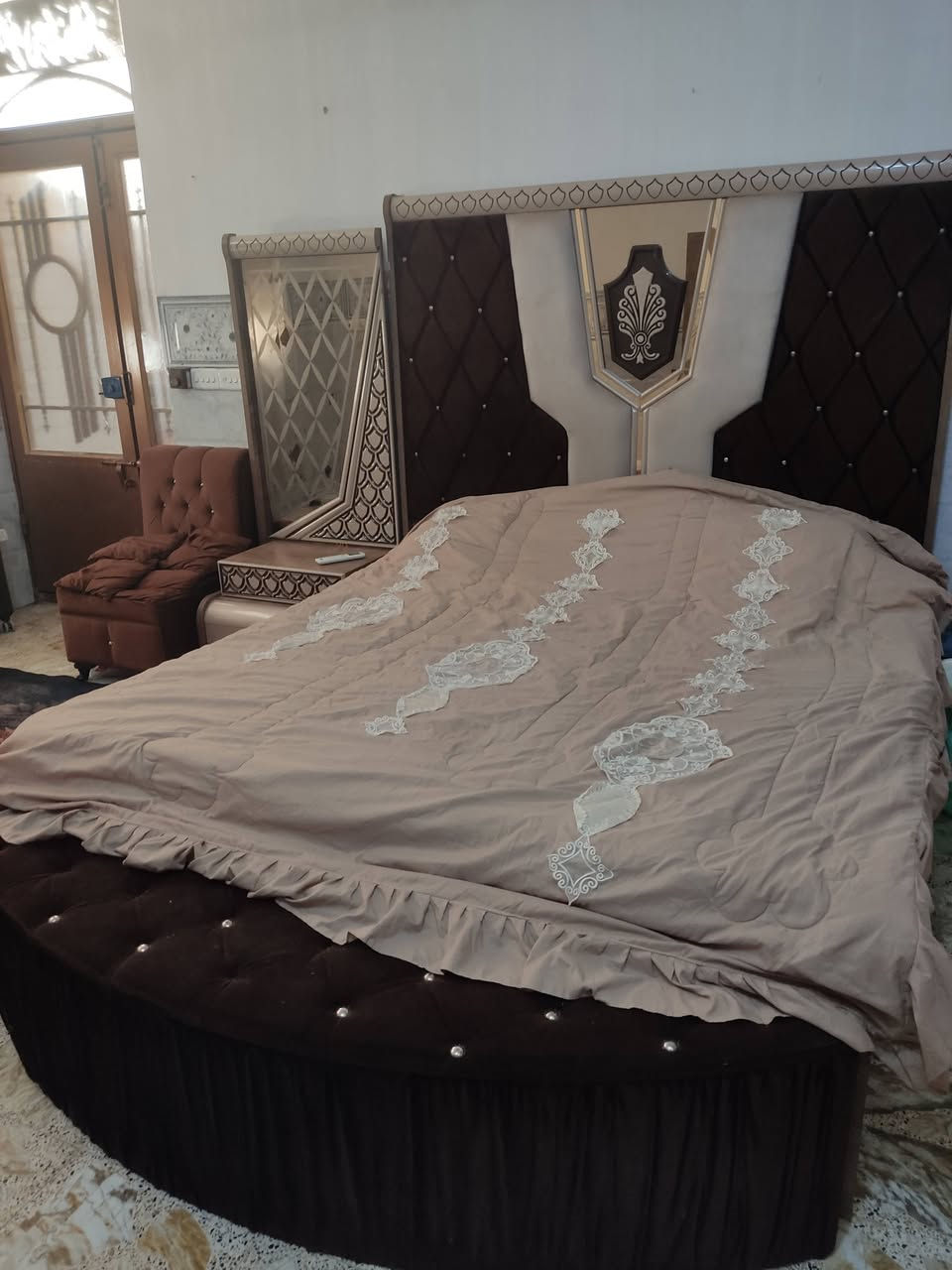 غرفة اخشاب تركي 6 قطع 300 الف
مندر طبي 100

البوبيات ***********
