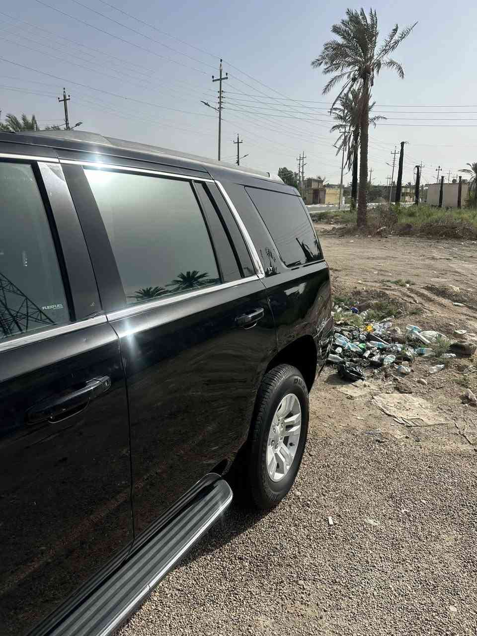 يالله سلام عليكم تاهو LTمديل 2015 دخول جديد ضباط بسمي بغداد السياره كفاله فقط جراد بلبنيد وبارد بجاملغ مواصفات شاشه كامره صندوق شفط تبريد تدفئه بلكشن ماشيه 200 ميل جديده وجاهزه مكينه 5300ويل 18 السعر280 وبيه مجال قليل مكاني بصره قرنه بني منصورللستفسار***********
