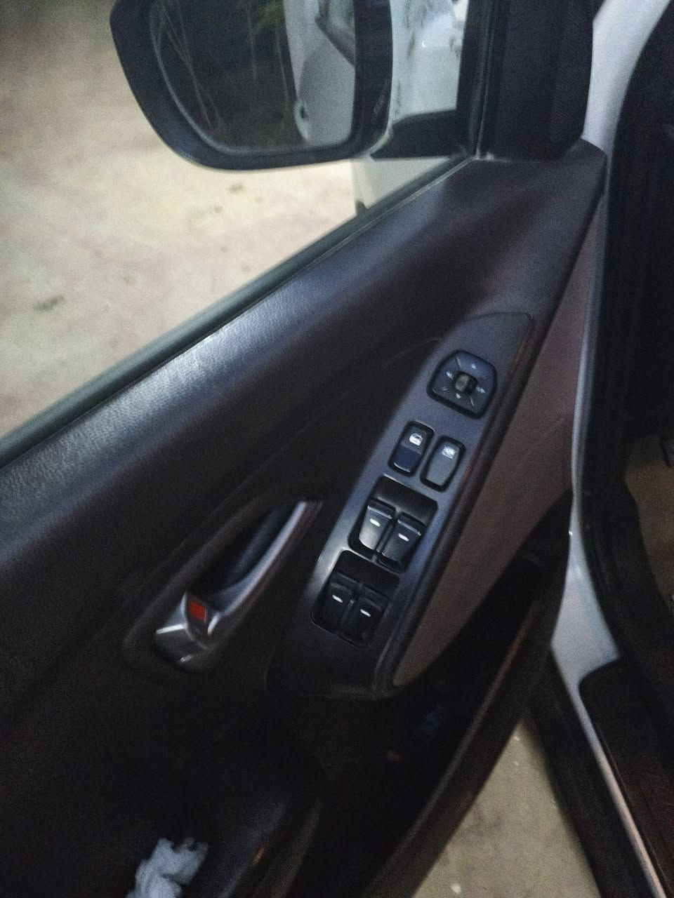 السلام عليكم 
توسان2013خليجي
رقم بغداد 
السيارة اي نقص مابيها
السعر 145
***********متوفر واتساب
