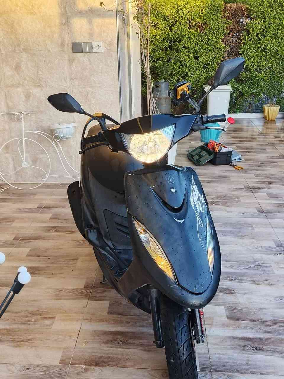 سلام عليكم
للبيع دراجة ماكس عدله مال رمبه بوشه 49 بلادي كاربريتر بلادي ماشيه 21 الف دراجة مكفوله من كل شي ونشطه كلش عداد مسافه و كيج كله شغال مرايات بلاديه كفراتها ام نار البلاديه دراجة ما ناقصها اي شي و جيب الف مصلح وياك سعر (مليون) مكاني كركوك للتواصل: ‏‪***********‬‏
