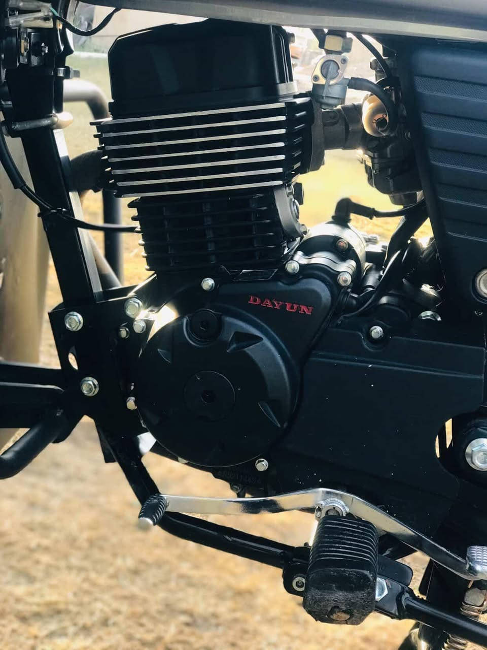 دراجة دايوان جبلي صار شهرين من مزلها كدامك شكد ماشية دراجة خير من الله بعدهة علة وضع شركة بسم لمعرض بعدني ما محولهة والله متوزي وريد بيعهة مكاني بغداد
***********
