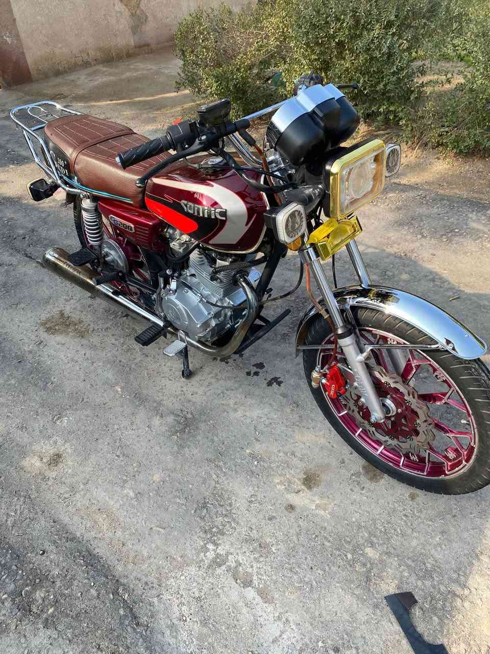 السلام عليكم، سيفان 2024 للبيع محرك ٢٠٠ الدراجه جديده مال جناي ماشيه 5400Km دشبول الكتروني متغيير وبلوتوث مكفوله كفاله عامه محرك جديد ما مفتوح ولا ملعوب بي اوراق استنساخ السعر ٨٥٠ وبيها مجال المكان بابل قرب شركة الرنا ***********
