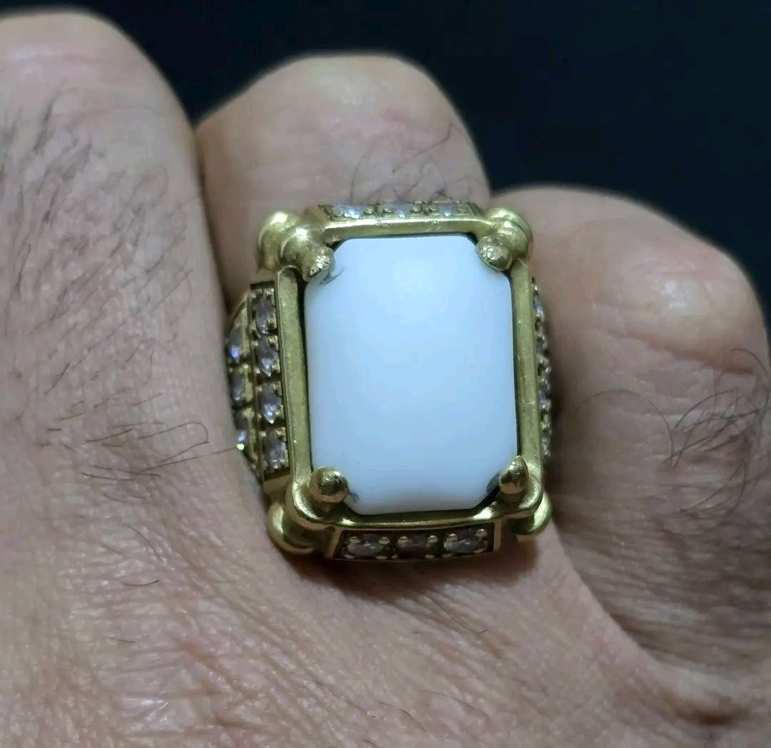 خاتم سبع معادن متوج بحجر العطف البحري 
مقاس الخاتم ٢٥ 
مقاس الحجر ٢ سنتيم 
للاستفسار والحجز خاص


**إذا كنت صاحب هذا الإعلان وتريد حذفه لأي سبب، رجاءا أرسل رسالة إلى الدعم الفني**