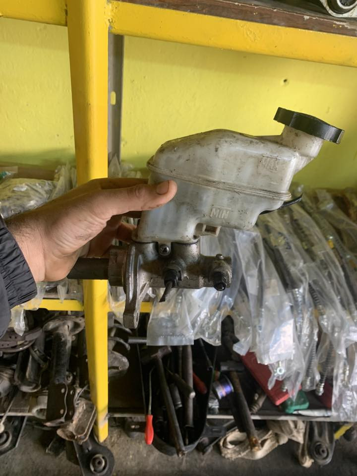 #اللهم صلى عل محمد وال محمد
تم بحمد الله افتتاح ورشةسلمان الجنابي لتصليح البريك 

نضام(ABS) _بور بريش _عمبار _فتح حداديه عامه لكافة انواع السيارات

مع الضمان في العمل والادوات///@إشارة

الاعنوان ((حله _ حي الصناعي_ داخل كراج البلديه ))  

سلمان:-‭0782 528 7220‬

علي :-***********                  سجاد:-***********
