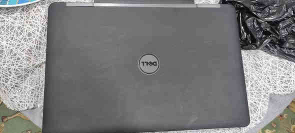 لابتوب دل مثل ماوضح بالصورة مواصفات الجهاز بالصور نضيف جدا استخدام بيت السعر 200 وبي مجال بسيط *********** النجف
