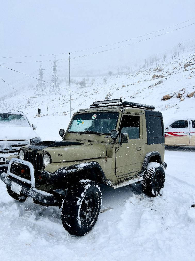 جێب ئاسیا؟مۆدیل ــ1996  کتاب مزایدەی لەکەلە مەگینەو کیربیلاد مازدە شازدە بەشەرتی گیرومەکینەو دەبل ئەکسل سیارەکە لەسەر بیلادیە هەمووشتی بەشەرت هەرچوار تایە نوێ تازە بەستراوە 35سیارەکە زۆر بەقەوەتە
*********** 
*********** سوران, أربيل
