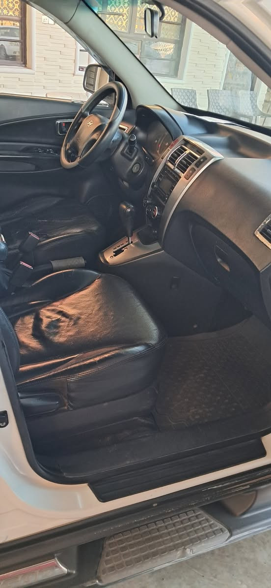 السلام عليكم
توسان 2010للبيع
محرك 2000
كير مكينه تبريد صدر تخم تاير
السياره بيها قطعتين فقط 
السعر 118بيها مجال
العنوان ديالى الغالبيه
رقم الهاتف ***********
