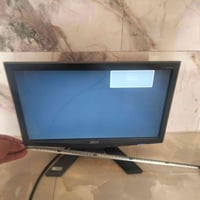 شاشة • نظيفة • توصيل