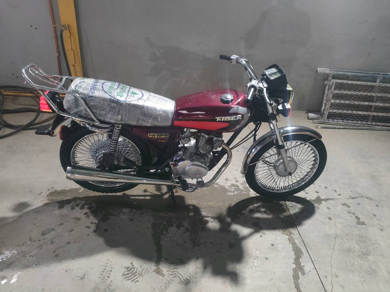 سلام عليكم تايكر موديل21نضيف لوك مابي اي نقص رقمي ***********
