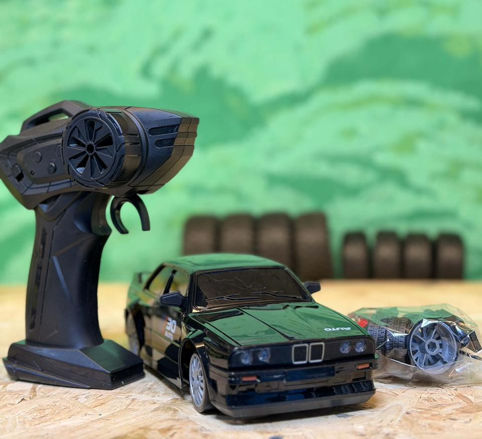 ماشاء الله
متوفر سيارات دريفت


**إذا كنت صاحب هذا الإعلان وتريد حذفه لأي سبب، رجاءا أرسل رسالة إلى الدعم الفني**