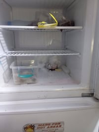 ثلاجة • استعمال قليل • عاجل