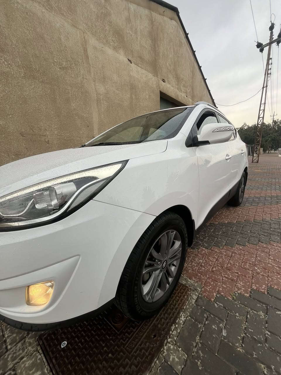 السلام عليكم
توسان 2015 رقم بغداد بأسمي سنويه و ارقام 2030 سياره مكفوله صبغ و تبديل و بارد سونار موضح بالصوره 

مكينه و كير ممفتوحات شرط مكينه 2000 

تحكم ستيرن ليد آمامي 

تبريد خلفي كاميرا 

السياره باب اول دبل آيرباك 

120 تدگ جرس بريك ABS 

ماشيه 120 

كم منظومة  لايت جديده السيارة من الشركه على آيدي والحداديه مالت الشركه 

الرقم *********** 

السعر 160 أتصل و ما إقصر وياك إن شاءالله
