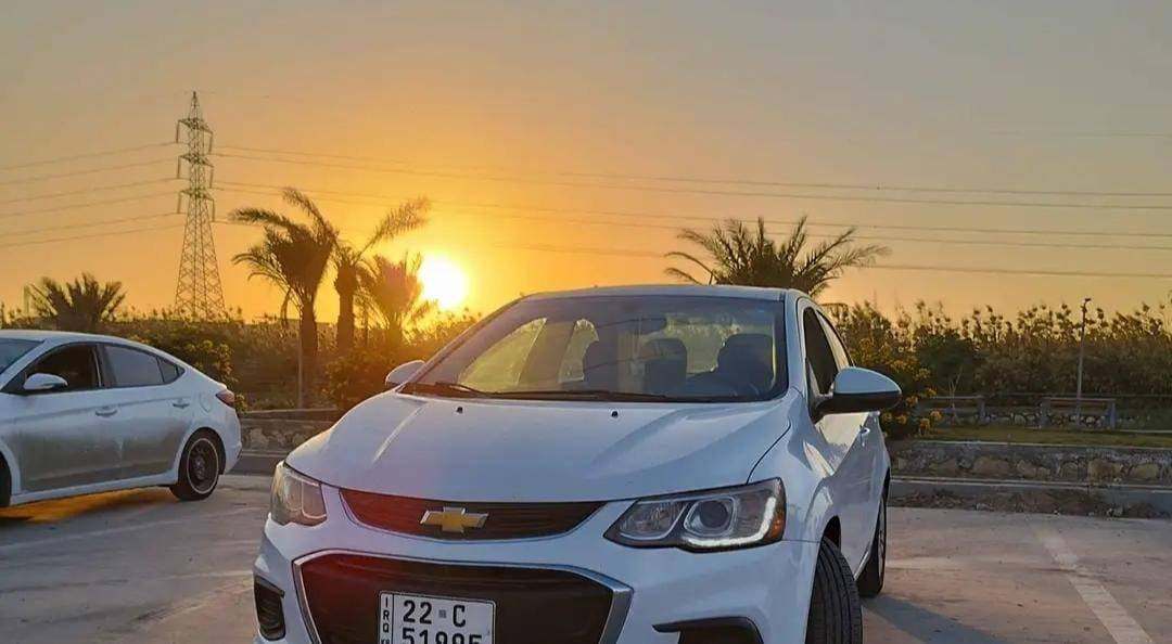 شوفرليت (سونيك ـ افيو )موديل 2018
رقم اربيل انكليزي وكالة باسمي 
حادث فقط من جهة قبق جنطه اي قطعه مامبدل بيه وصبغ الدعاميات 
مكينة 1800 تنفس طبيعي 
كير 6 نمر ATF
مكينة والكير بحالة جيده 
حدادية امامي والخلفي بحالة جيده 
تخم تايرات جدد 
تبريد وتدفئة شغال 
سياره مابيه اي نقص 
السعر ١٠٠ ورقة
مكانها بلحريه  مكلف بلنشر اتصلو على صاحبها‏ ‪077-027-59124‬‏
