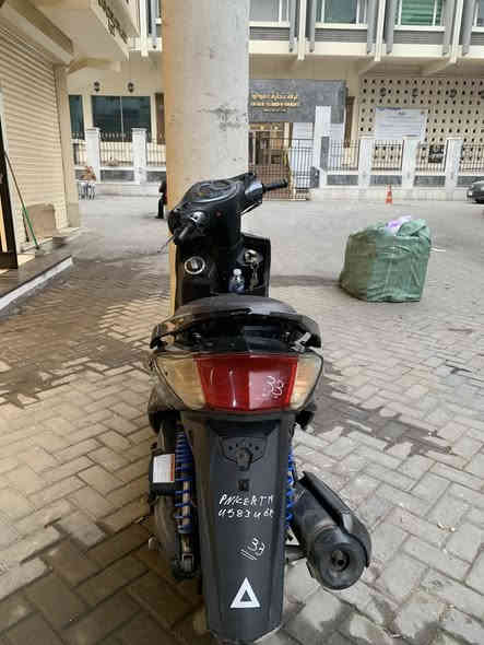 سلام عليكم
دراجه سكنس فحل خطين ياباني للبيع
دراجه قبق نفخ 
المكينه نضيفه جيب فيتر  
وفحص صبح نكره سلف
أخذ تراي بيها وين ميعجبك 
دراجه خير من الله قبل فتره مسويلها ادامه عامه
 زوج تايرات جدد
نوقصها دبل امامي ردله تبديل  فقط
لدشبول كله شغال 
ديرلها بانزين محسن ودهن كله موتل 

السعر 900 الف بي مجال حك جيه 
 ***********📞

العنوان بغداد الحرية 
قرب ساحه عدن
