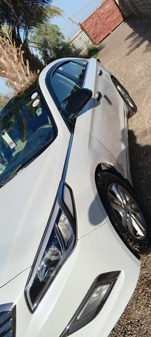 سلام عليكم  سوناته 2017  للبيع  المواصفات عاديه كبير مكينه خير من الله  والسونار موجود  بل صور بيع او مراوس السعر125وبيه مجال قيل (***********)***********
