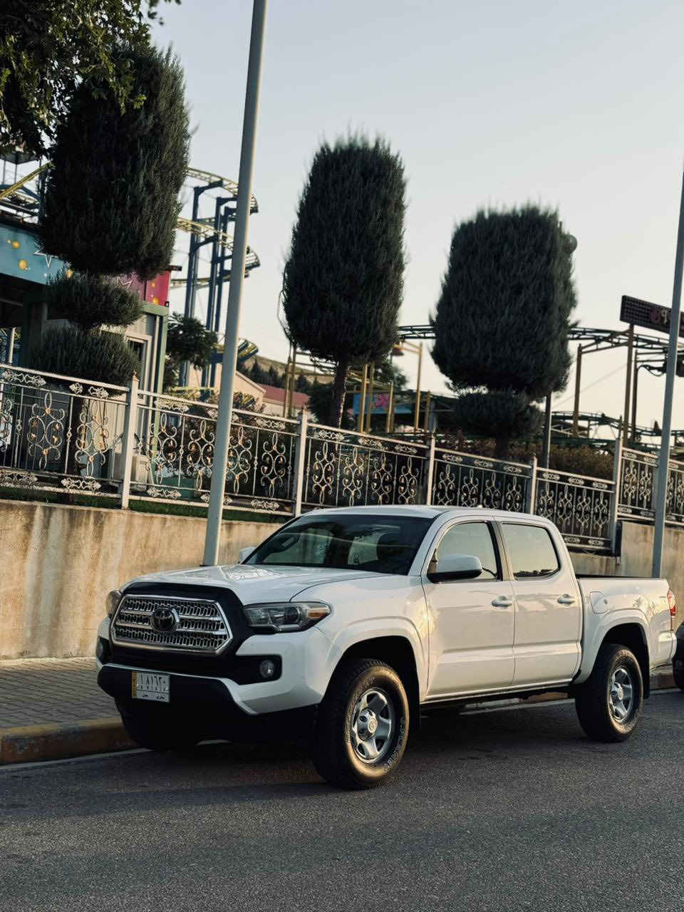 السلام عليكم
TOYOTA TACOMA
موديل 2019
السياره نضيفه وضع شركة
تو ويل 
رادار 
تحديد مسار 
السياره فول 
الضرر بسيط جدا العطر الامامي فقط 
للبيع 
مكان السياره / الموصل 
للاستفسار 
***********
