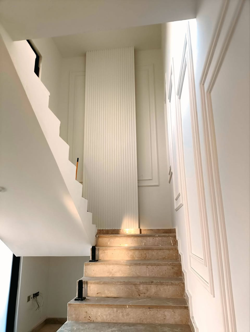 سلام عليكم 
90C | ديكور & تصميم داخلي 👑

نحوّل الزاوية إلى فخامة تُحاكى ✨
تصاميم داخلية بطابع ملكي 🏛️
جبس بورد • إضاءة • صبغ • تشطيبات راقية 🎨💡
تفاصيل تُنفّذ بإتقان النخبة 🤍
📍 نخدم جميع محافظات العراق 🇮🇶

🦺
*********** واتس اب 
***********

موقع #مجمع_المروج_500m
