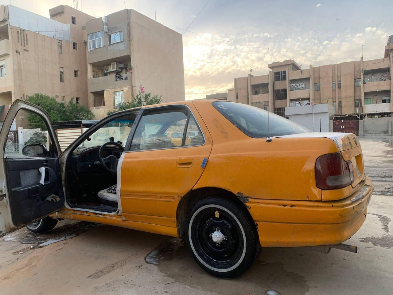 النترا دمعه تكسي رقم كركوك سنويه كارتوني منتهي 
محرك وكير شرط دفتر بانزين بي 
تخم تاير جديد ااباقي شوفت عينك 
سعرها 13 بيها مجال شراي خاص مفتوح


**إذا كنت صاحب هذا الإعلان وتريد حذفه لأي سبب، رجاءا أرسل رسالة إلى الدعم الفني**