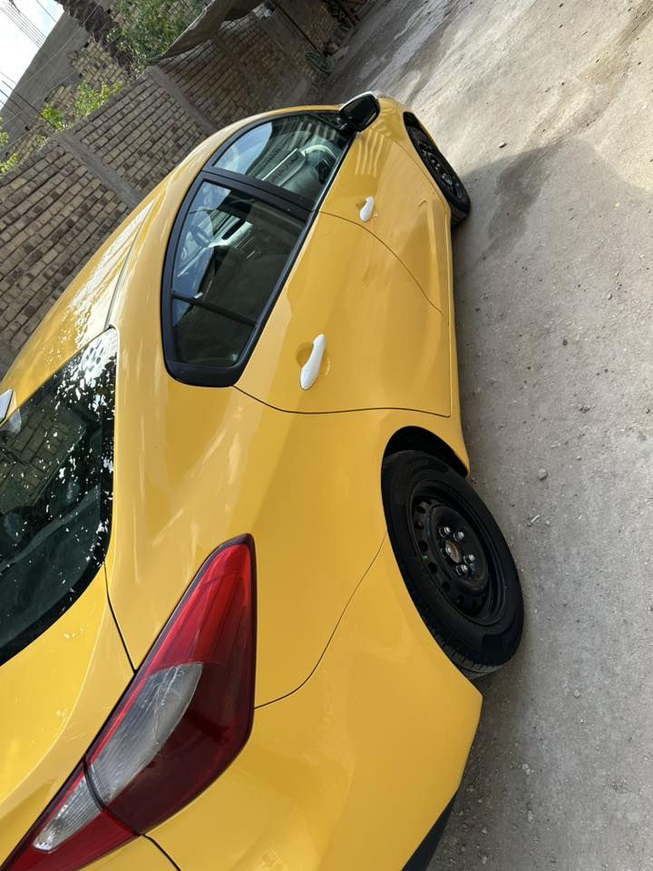 السلام عليكم كيا فورتي موديل ٢٠١٤ كير مكينه حداديه تخم تاير دوشمه كشنات وارضيه كله جديد رقم انكليزي نافذ لغايه٢٠٣٠ السياره جديده بمعنه الكلمه احلى من الصور حادث بنيد مبدل فقط السعر ١١٥ وبيه مجال ***********
