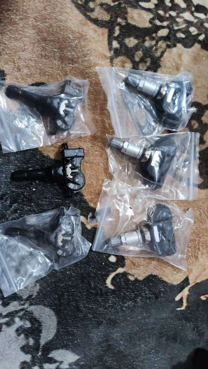 حساسات اطارات  اصليه 3 قطع زائد نوعيه ثانيه 3 قطع كولهن 15 الف


**إذا كنت صاحب هذا الإعلان وتريد حذفه لأي سبب، رجاءا أرسل رسالة إلى الدعم الفني**