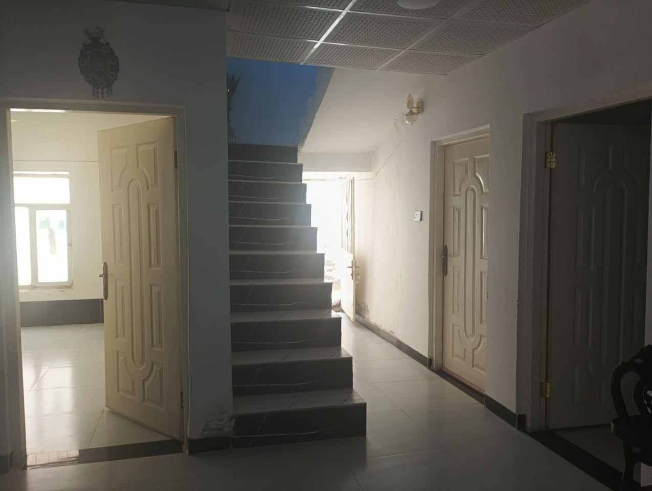 🏡 دار للبيع – الحي الصناعي
📍 خلف مصرف الرافدين مباشرة
المساحة / 110متر 
━━━━━━━━━━━━━━━
✨ تفاصيل الدار:
🛏️ غرفتين نوم
🛋️ صالة
🍽️ مطبخ
⬆️ غرفة بالطابق العلوي
🏗️ البناء نظيف ومرتب
🛣️ الشارع صب
📄 الطابو زراعي
━━━━━━━━━━━━━━━
📞 للاستفسار والاتصال:
***********
━━━━━━━━━━━━━━
