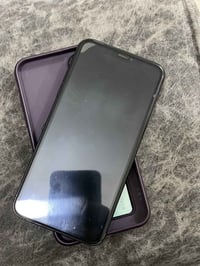 آيفون ١١ برو ماكس • ٢٥٦ • بطارية ٧٣%