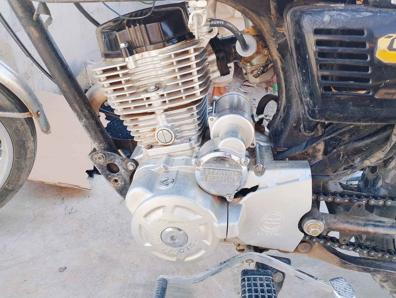 سلام عليكم  دراجه البيع نامه برو موديل 2025اوراق مكيه خير من الله  مكينه 200CC السعر 350ببه مجال حك جيه ارقم ***********واتساب
