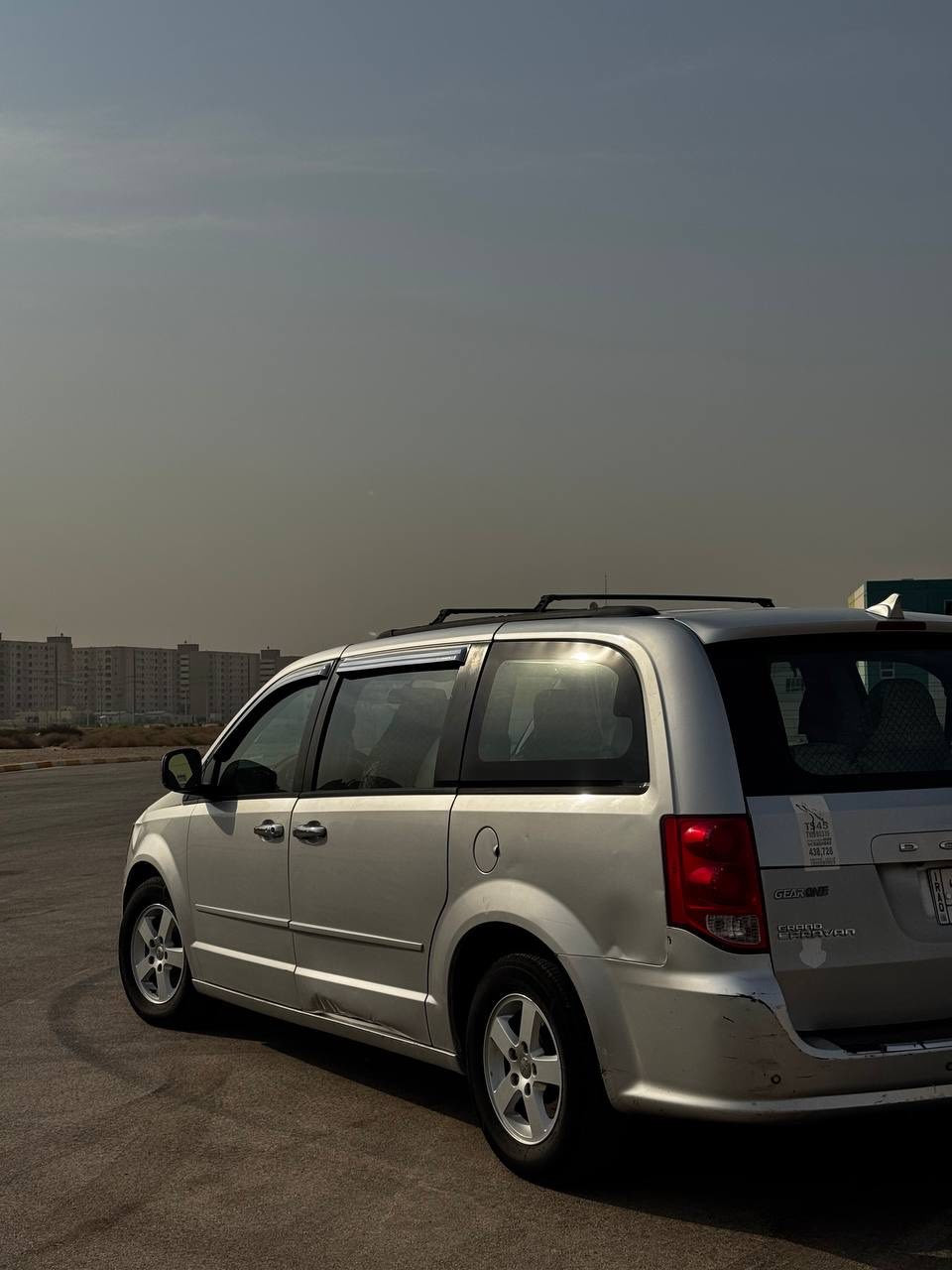 السلام عليك
دوج كرفان موديل 2012 للبيع @
السياره وارد كندي ماشية 100mil
ابواب كهرباء 
جنطة كهرباء 
6 قطع جام كهرباء 
3 قطع تبريد 
تحكمات ستيرن
والباقي معروف 
السعر 135 ورقة وبيه مجال ***********
