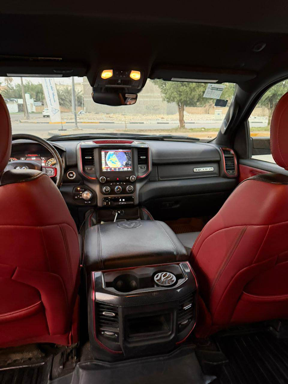 دوج رام (rebel)
السيارة رقم بغداد تحويل مباشر 
حادث فقط تبديل بنيد 
مواصفات (الريبل)  المعروفه فول مواصفات
السيارة جاهزة من كلشي وهواي صارفين عليه اضافات 
السعر المطلوب 285 وبي مجال

***********
‭٠٧٨٦ ٢٤٥ ٢١٤٤‬ Singapore
