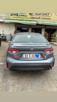 كورلا 2020 sE وارد امريكي  حادثها بجم موضح بيها 3قطع بنيد مبدل  وجاملغ...