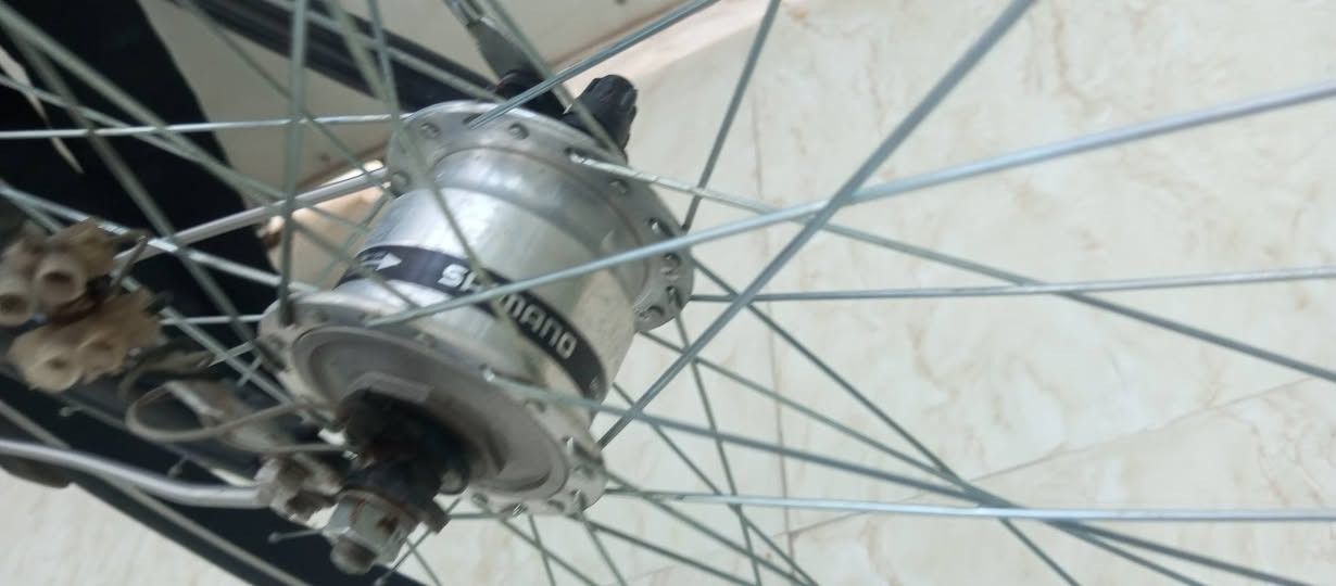 ياباني المنيوم حجم 27 c700
فول بدون نقص سبغ كير ماركة vl7 speed 
وبالة مختمة 
بريكات بروماكس
بطيخة وعكرب شيمانو 
مكان ديالى لايوجد توصيل 
سعر 160 الف


**إذا كنت صاحب هذا الإعلان وتريد حذفه لأي سبب، رجاءا أرسل رسالة إلى الدعم الفني**