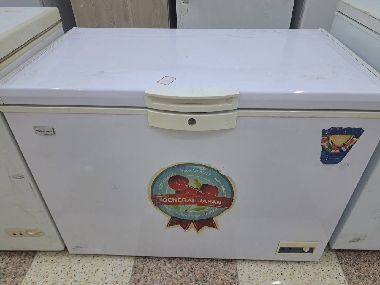 يتوفر انواع المجمدات. شرط الفحص والضمان. مجمع بركات الصادق. مقابيل ملعب #الشطره الولمبي.   
#رقمي ***********
