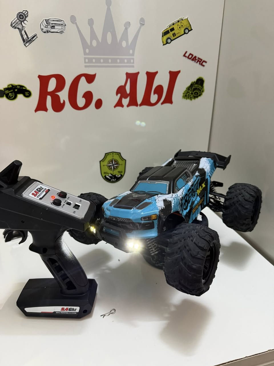 اسعد الله اوقاتكم
بيست ماكس 1:16 مستعمل لوك شرط شغل تريد وياها طخم الامنيوم اكو هم سعر سياره 50 الف وطخم الامنيوم 15 الف


**إذا كنت صاحب هذا الإعلان وتريد حذفه لأي سبب، رجاءا أرسل رسالة إلى الدعم الفني**