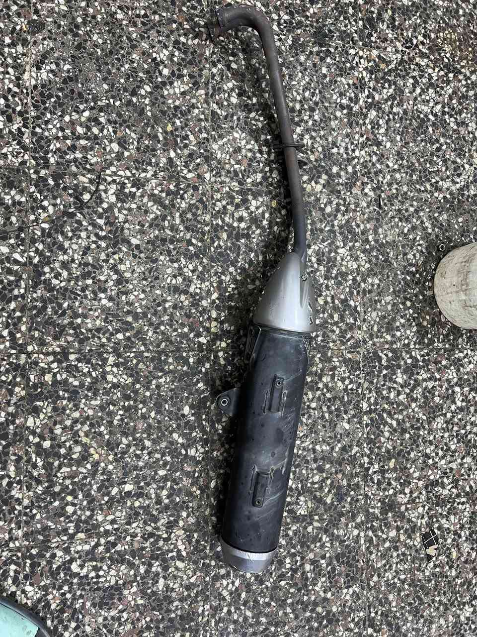 سلام عليكم صالنصه تي ماكس ٢٠٠٨ بلاديه مال حاويه نقصهه بس وقيه الطويله لبيع سعر ١٠٠ مكاني تقاطع درويش ***********
