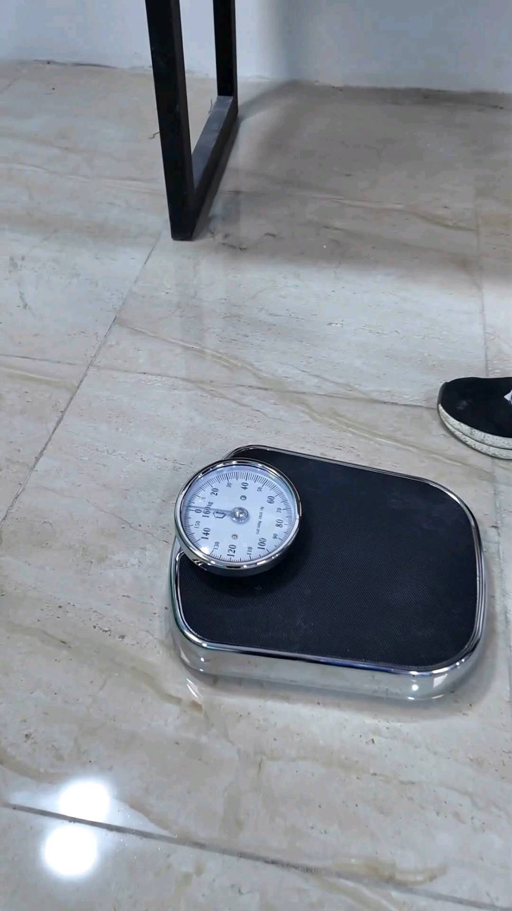 ميزان ميكانيكي