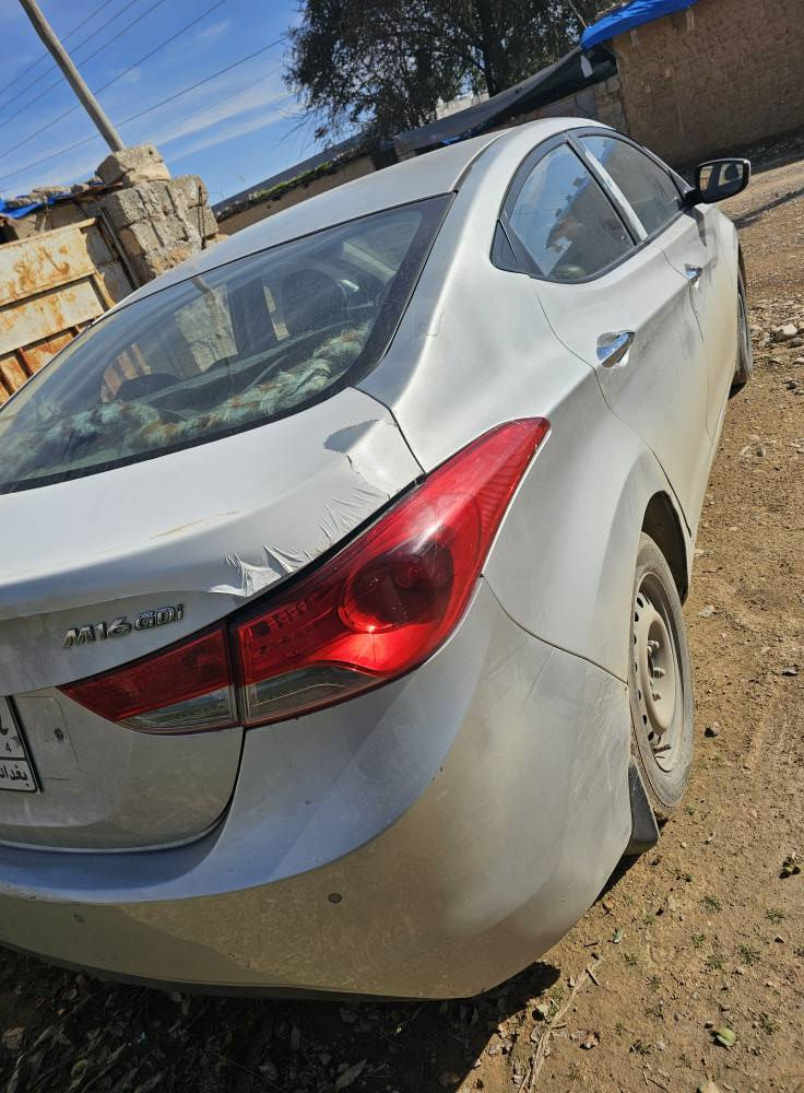 هۆندا ئەلەنترا (ئاڤانتی) 2011 بڕاوە
کوشن جلد و هیتەر 
ئاوێنە شەفت 
سوکان ڤۆلیۆم 
تەبریت لەمس 
پێش و دوا حاصە 
سەقف شوشەیی 
چوار تایەی لۆک لۆک 
مەکینە زنجیری مەرغوبی بازاڕ 
گێڕ عادی 
بەشەرتی گێڕ و مەکینە
شوێن کەلار 
46 گەڵاو مەعمەلە 
ژمارە تەلەفون *********** كالار, السليمانية
